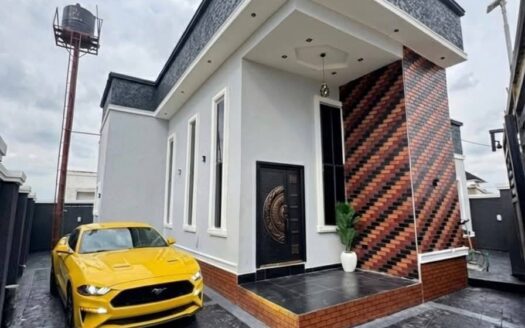 Contemporary 3 Bedroom Loft Bungalow