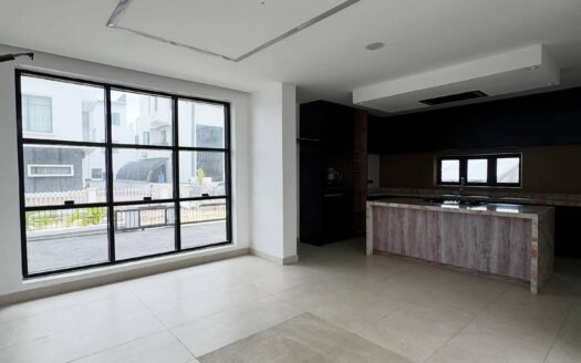 Magnificent fully detached duplex in one of the city’s serene neighborhoods