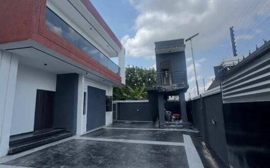 5 BEDROOM DUPLEX wt. SWIMMING POOL, ALEXA, PATIO & CINEMA