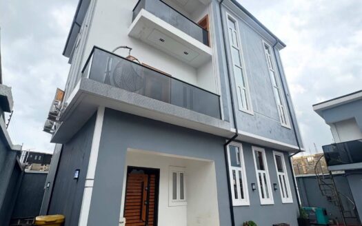 FULLY FURNISHED 4-BEDROOM DUPLEX WITH CINEMA FOR SALE